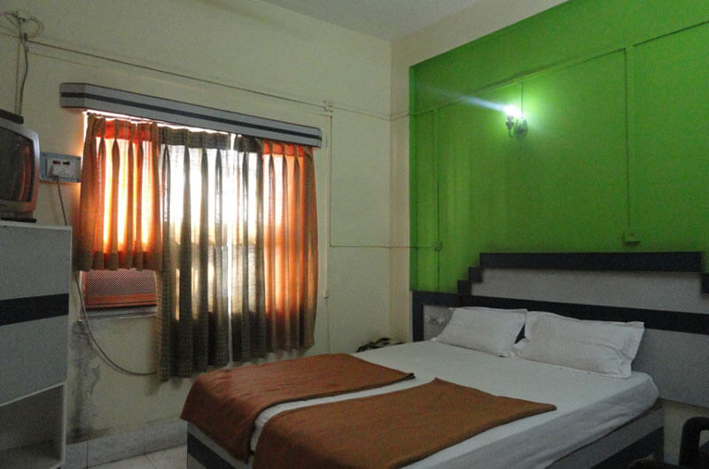 Deluxe AC Room at Hotel Raj, Aurangabad
